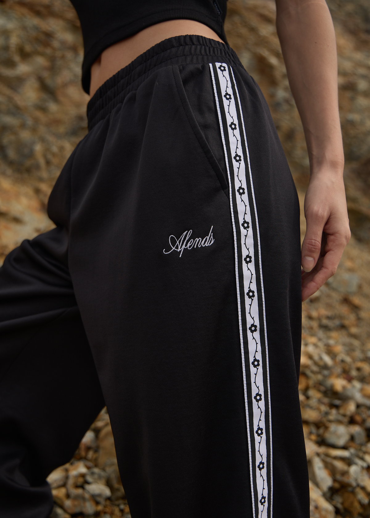 AFENDS Womens Thorn Bound - Sweat Pant - Black