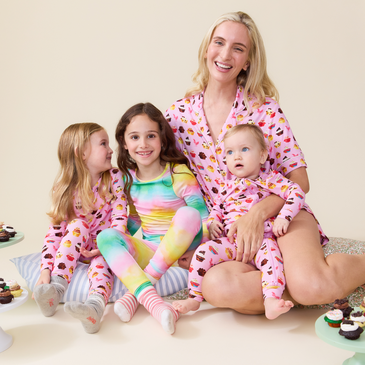 Womens Short Bamboo PJ Set - Pink Cupcakes