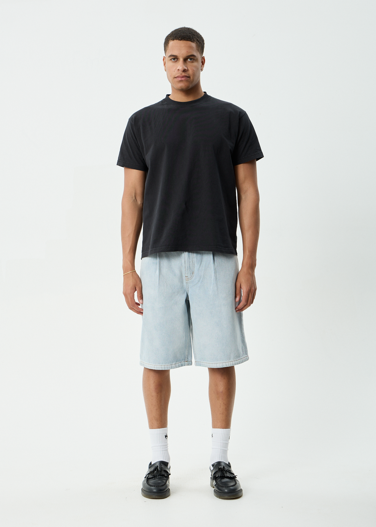 AFENDS Mens Fast Forward - Denim Ultra Baggy Pleated Short 24" - Stone Blue