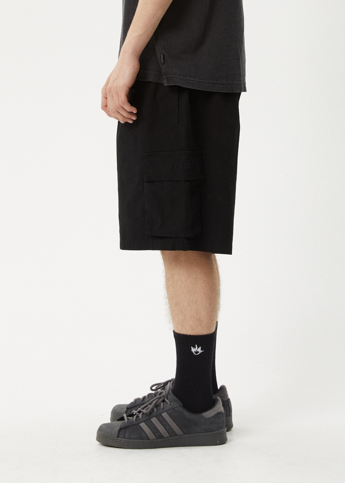 AFENDS Mens Ripped Out 98 - Oversized Cargo Short 20" - Black