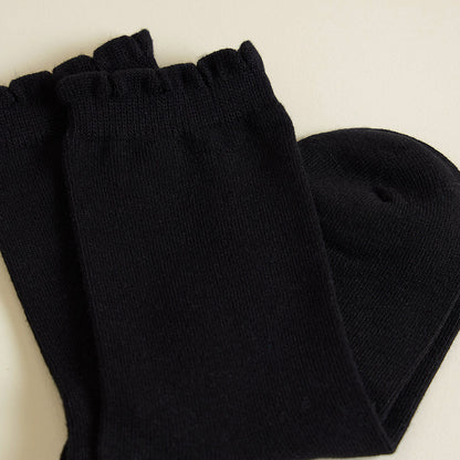 Black Scallop Crew Socks