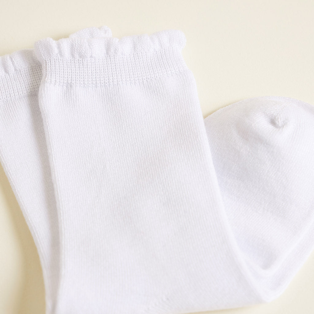 White Scallop Crew Socks